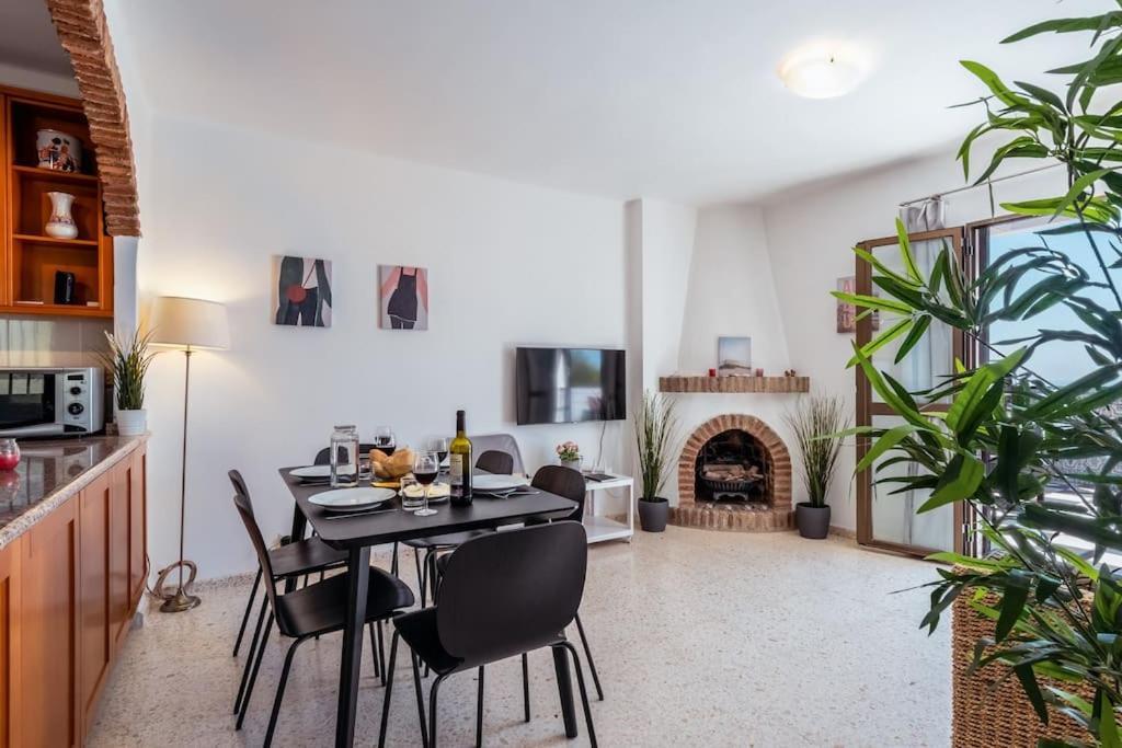 Oasis 16 Lägenhet Nerja Exteriör bild