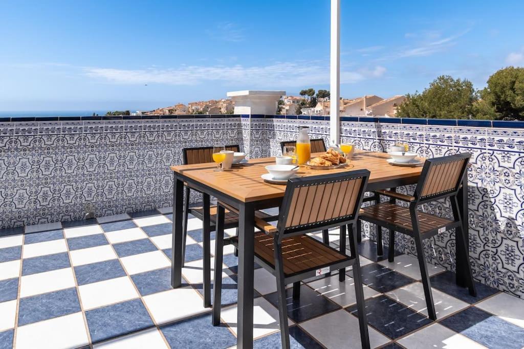 Oasis 16 Lägenhet Nerja Exteriör bild
